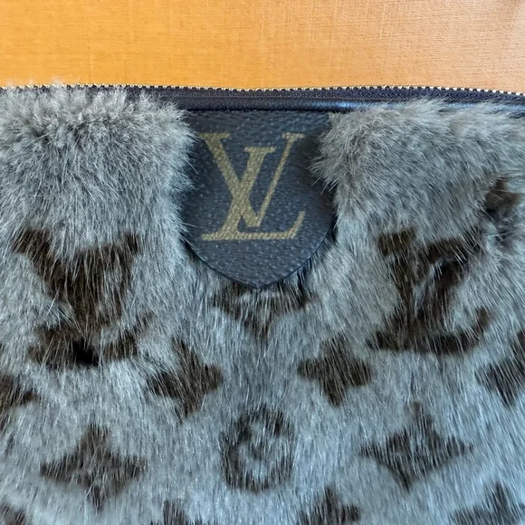 **RARE** Like New LV Brown Monogram Mink Crossbody Bag - Picture 2 of 14